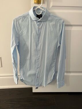 Light Blue Men's Dress Shirt - Classic Collar